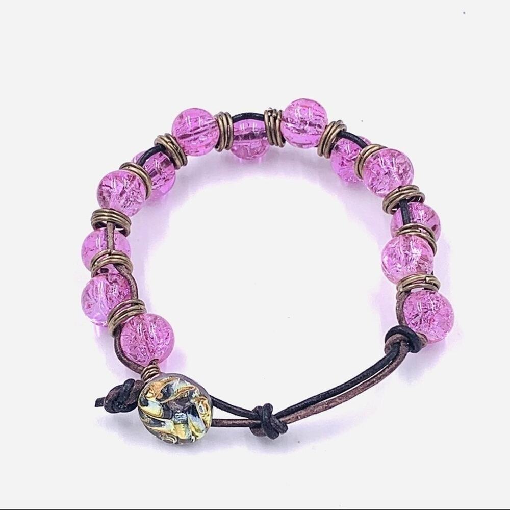 HAND‎ crafted Bracelet pink Leather woven bead
